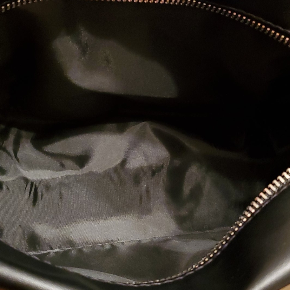 Yves Saint Laurent Black Leather Cosmetic Pouch with Silver Logo - Picture 6 of 9